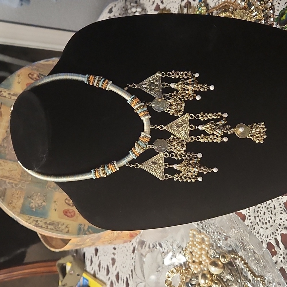 Necklace, beautifully and for all the